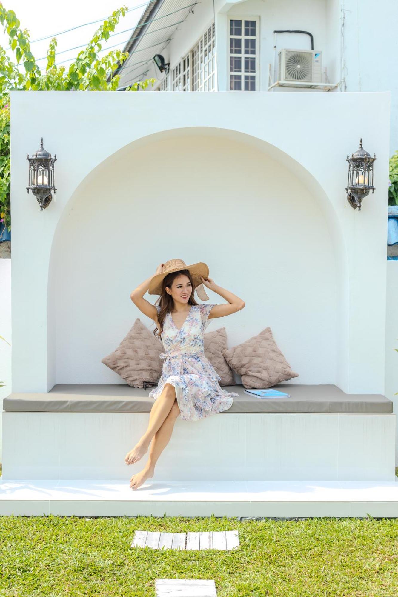 Suntai Villa, Beachfront Suites Kampong Si Ginting Exteriör bild
